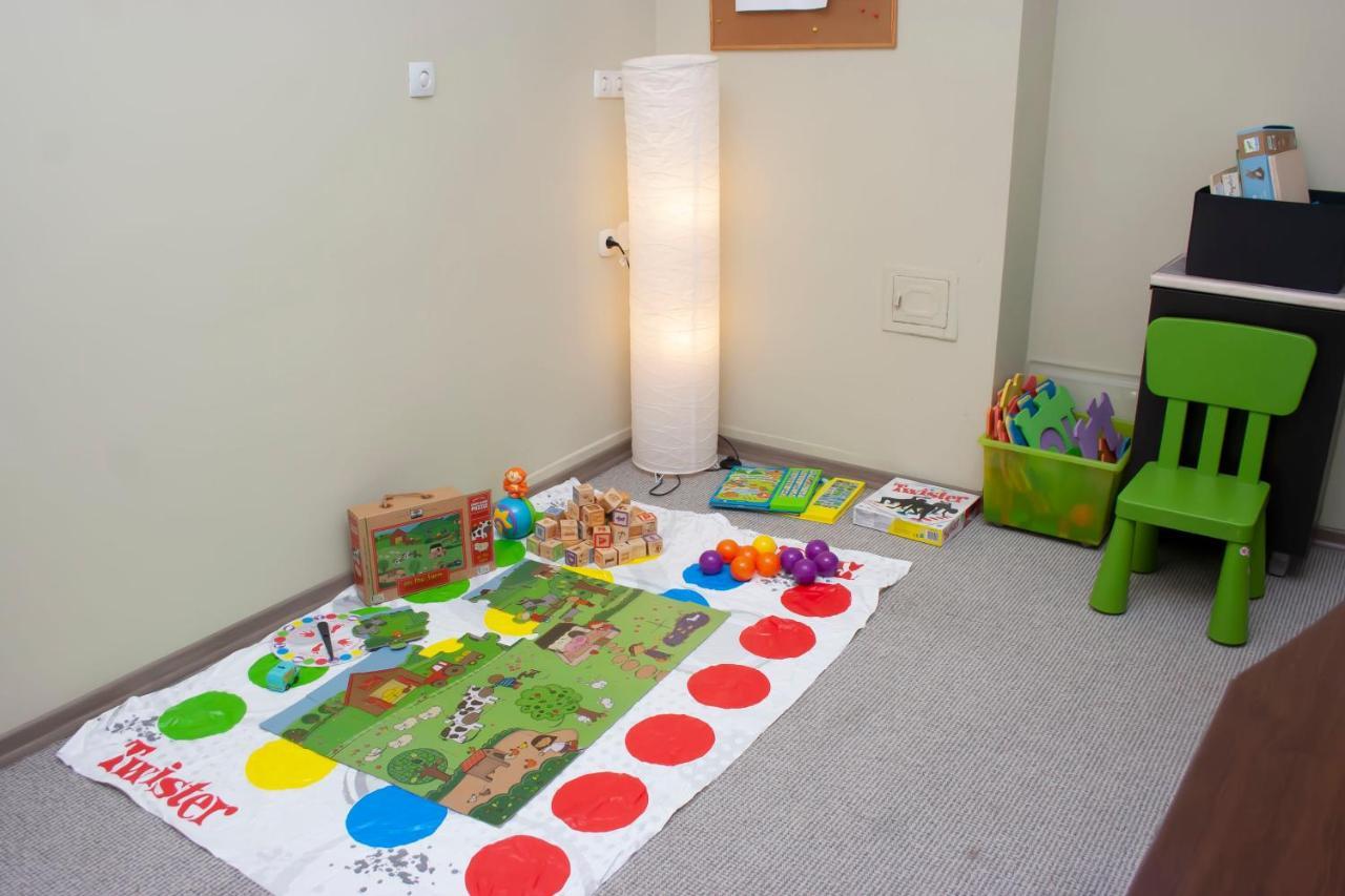 Sunny Apartment *